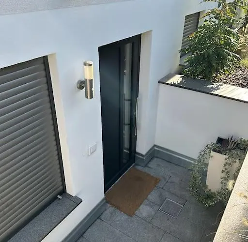 Charmante Einliegerwohnung Im Gruenen Katzwang Apartmán